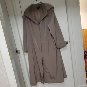 Gallery Women's Beige Coat